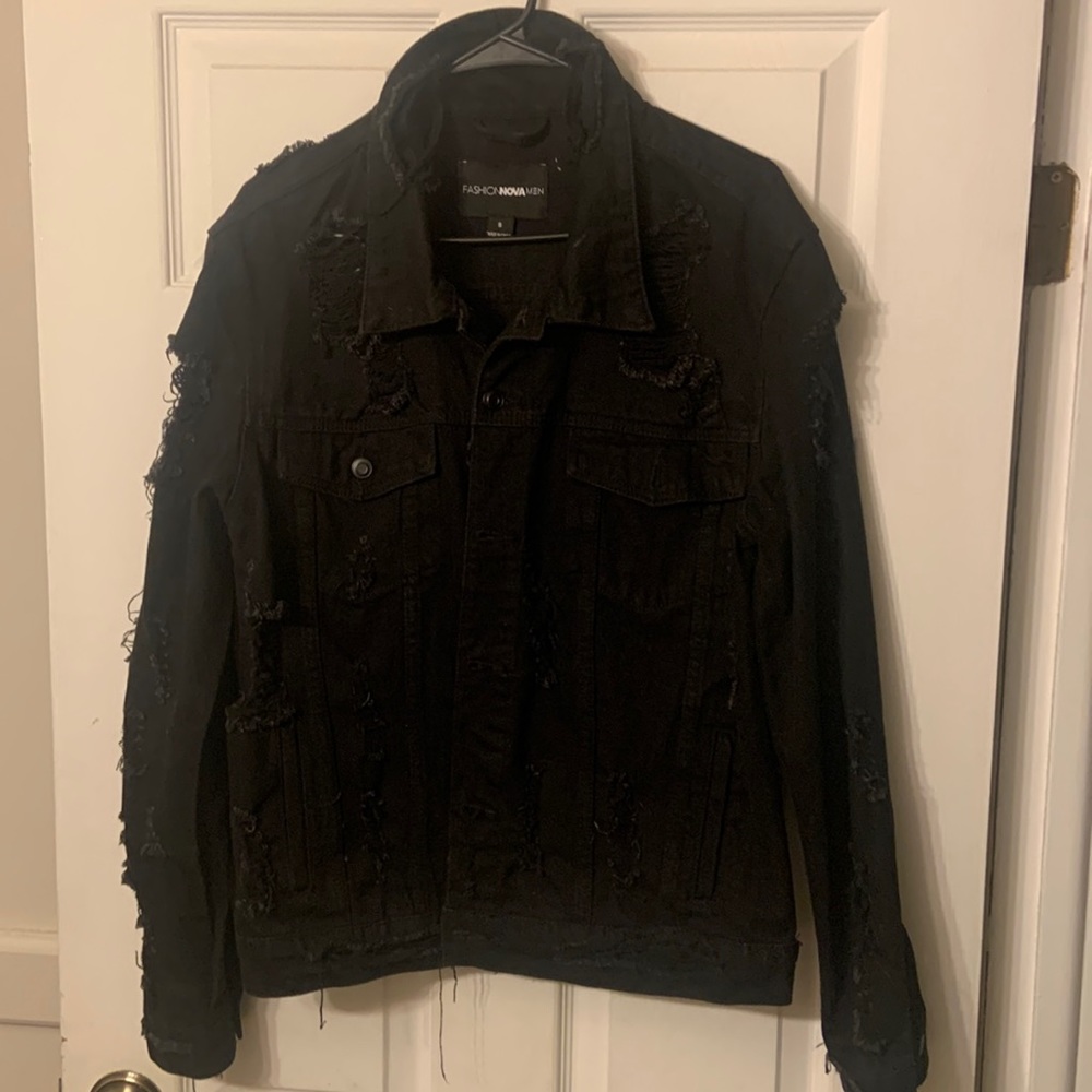black jean jacket from fashion nova